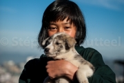 Akokla et son chiot - Nagaland - Inde