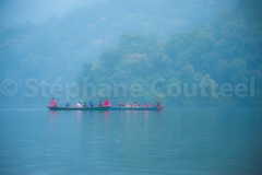 Brume sur le lac de Pokhara - Nepal